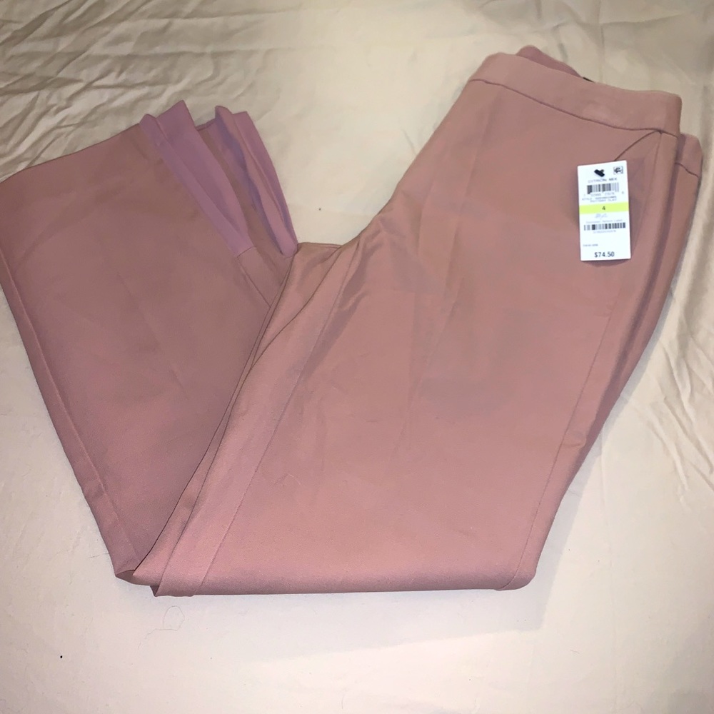 🆕 Dress pants with side flare size 4
